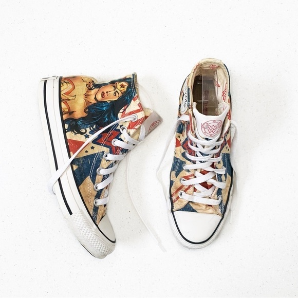 DC Comics Wonder Woman Converse High Top Unisex Sneakers Multicolor size 5M / 7W - Picture 1 of 9